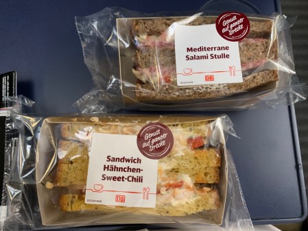 Ich probierte die neuen Snacks der Deutschen Bahn aus. 