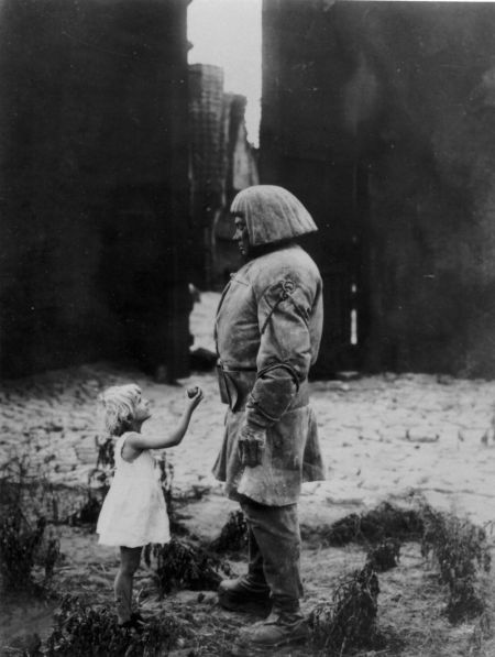 Eine neue restaurierte Version von Paul Wegeners Der Golem, wie er in die Welt kam.