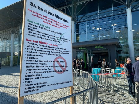 Strenge Sicherheitmaßnahmen bei Bob Dylan.