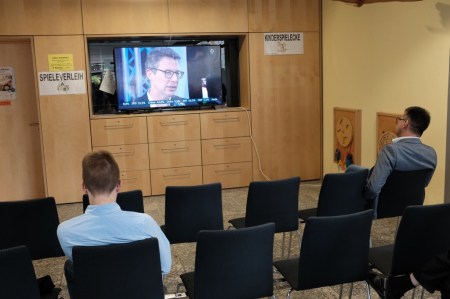 Landrat Karmasin informiert sich.