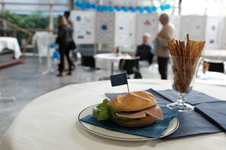 Europäische Schinkensemmel.