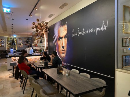 Themenrestaurant Falco in Wien.