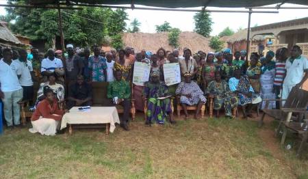 Es gilt über Schutzmaßnahmen  in Togo aufklären. Foto: Kopp