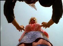 Russ Meyer lässt grüßen.